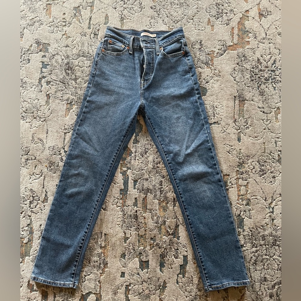 Levi’s wedgie jeans